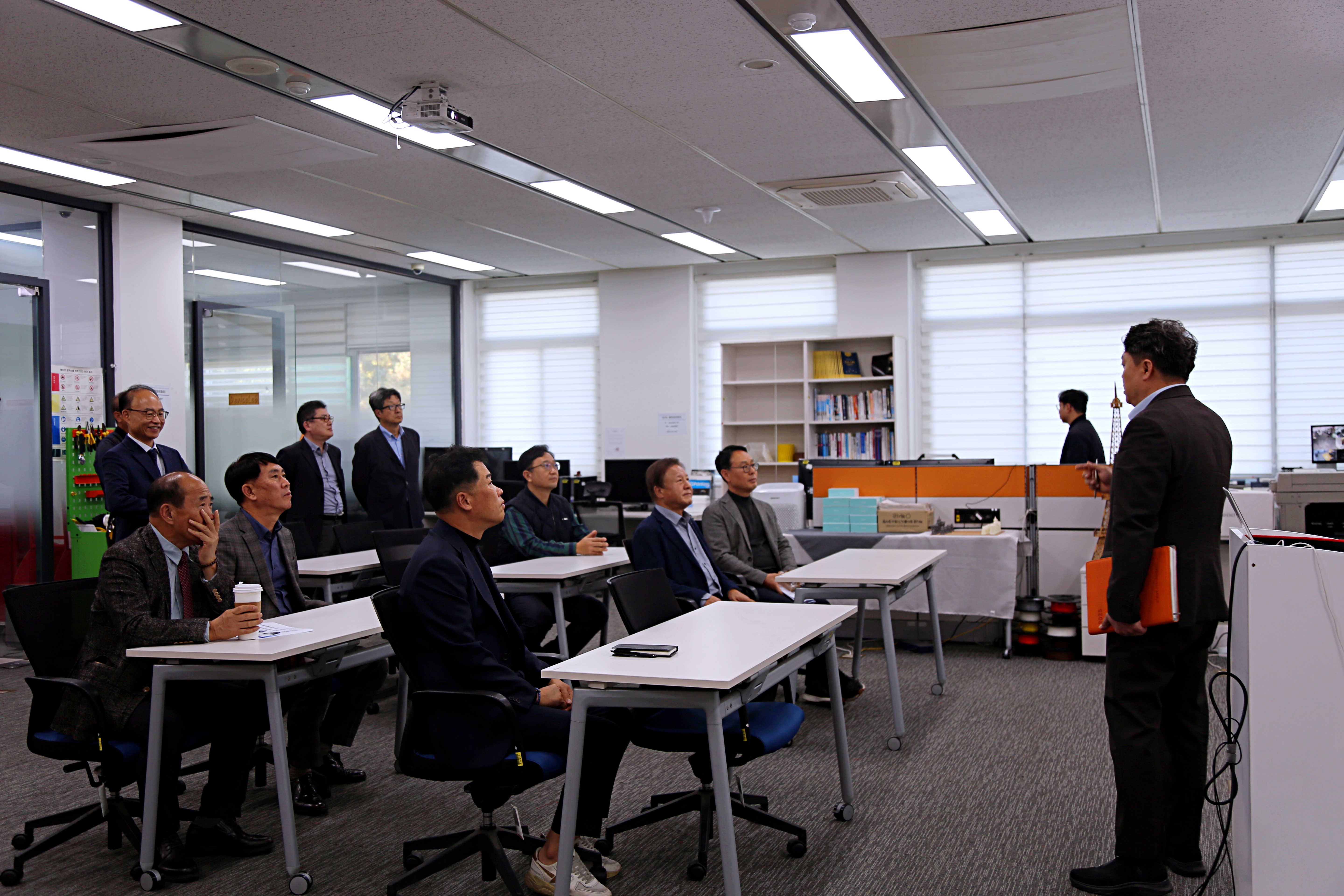 충청북도 도정 정책 자문단 충북과학기술혁신원 내방(25.10.31.)